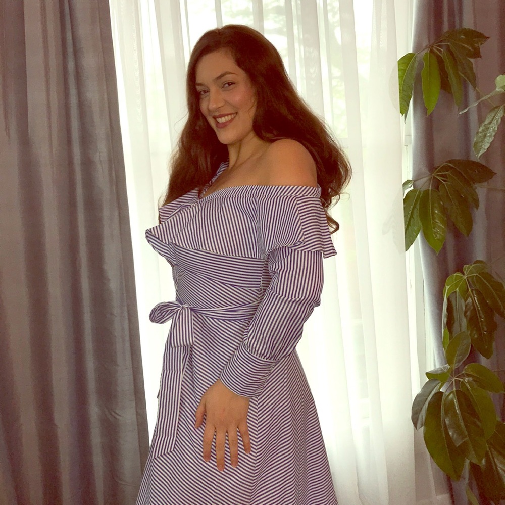 EUC Zoe & Sam Cold Shoulder Asymmetrical Dress L - Picture 1 of 7